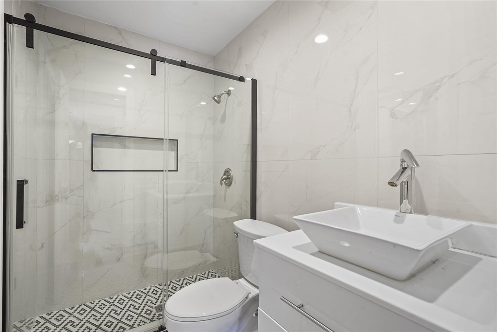 515 Tallowood Road - Photo 4