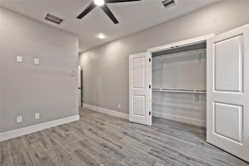 9301 E Avenue L - Photo 2