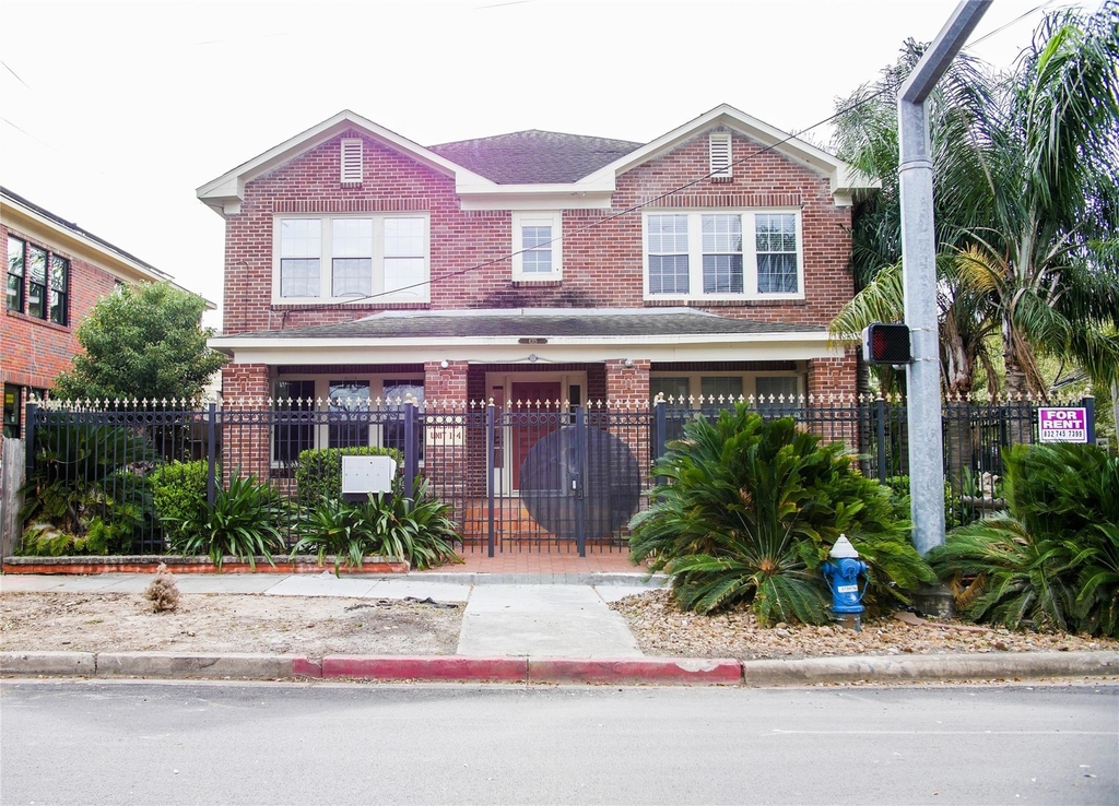 4315 La Branch Street - Photo 0