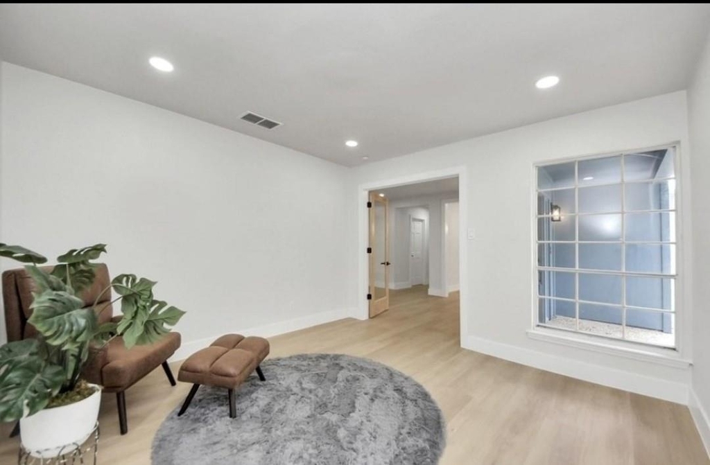 26206 Maplewood Drive - Photo 10