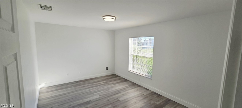 541 Nw 18th Avenue - Photo 2