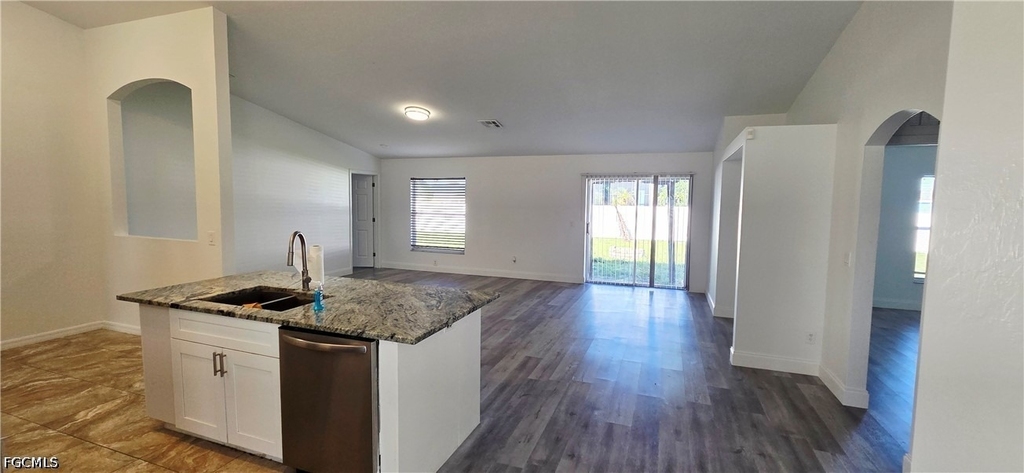 541 Nw 18th Avenue - Photo 5