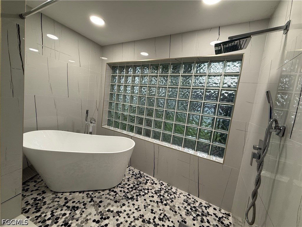 536 Whispering Wind Bend - Photo 12