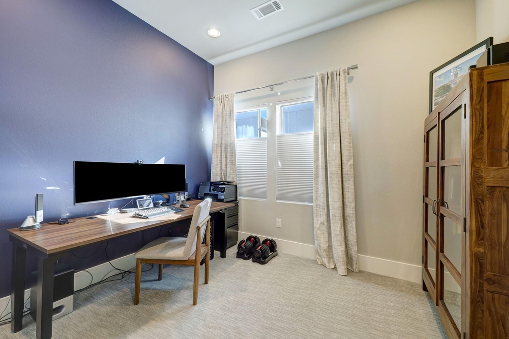 5711 Larkin Street - Photo 18