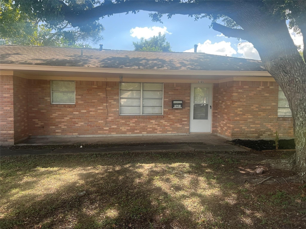 1621 Tech Avenue - Photo 1