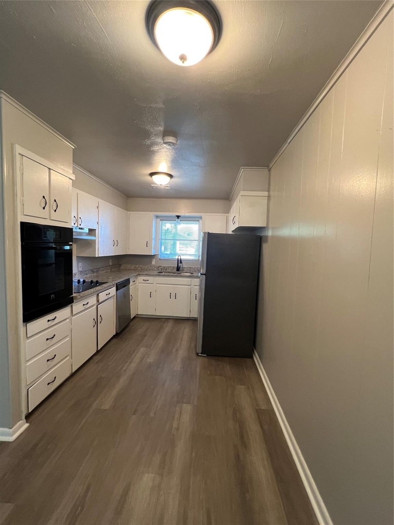 1621 Tech Avenue - Photo 8