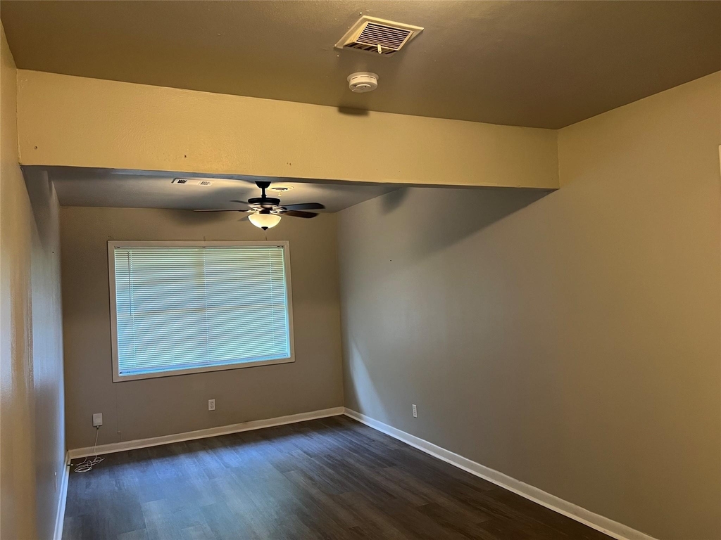 1621 Tech Avenue - Photo 4