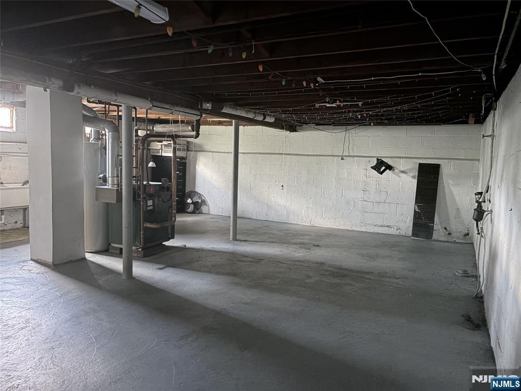 284 Main - Photo 27