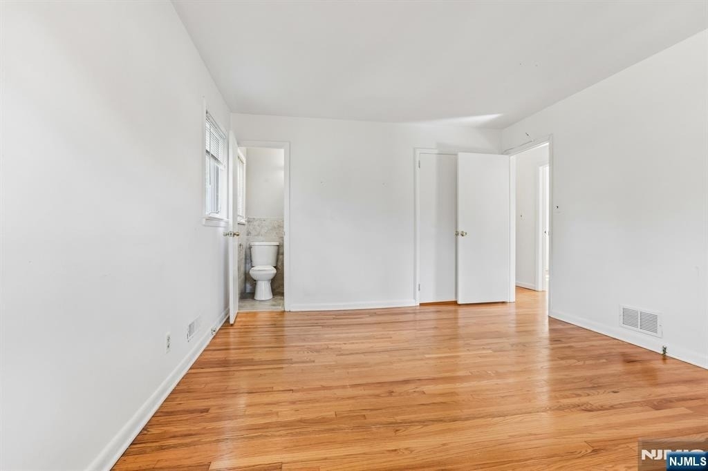 63 Susan - Photo 20