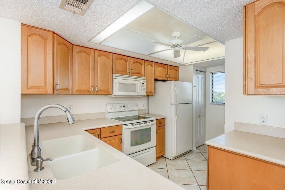 1595 N Atlantic Avenue - Photo 6
