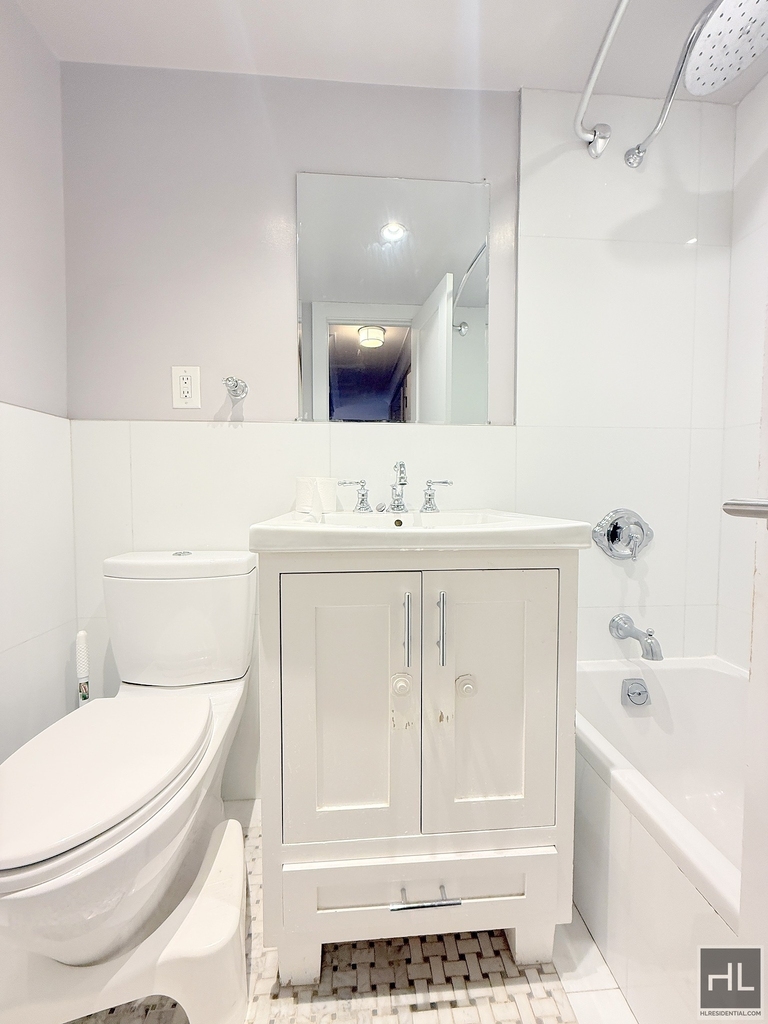 West 93rd Street - Photo 4