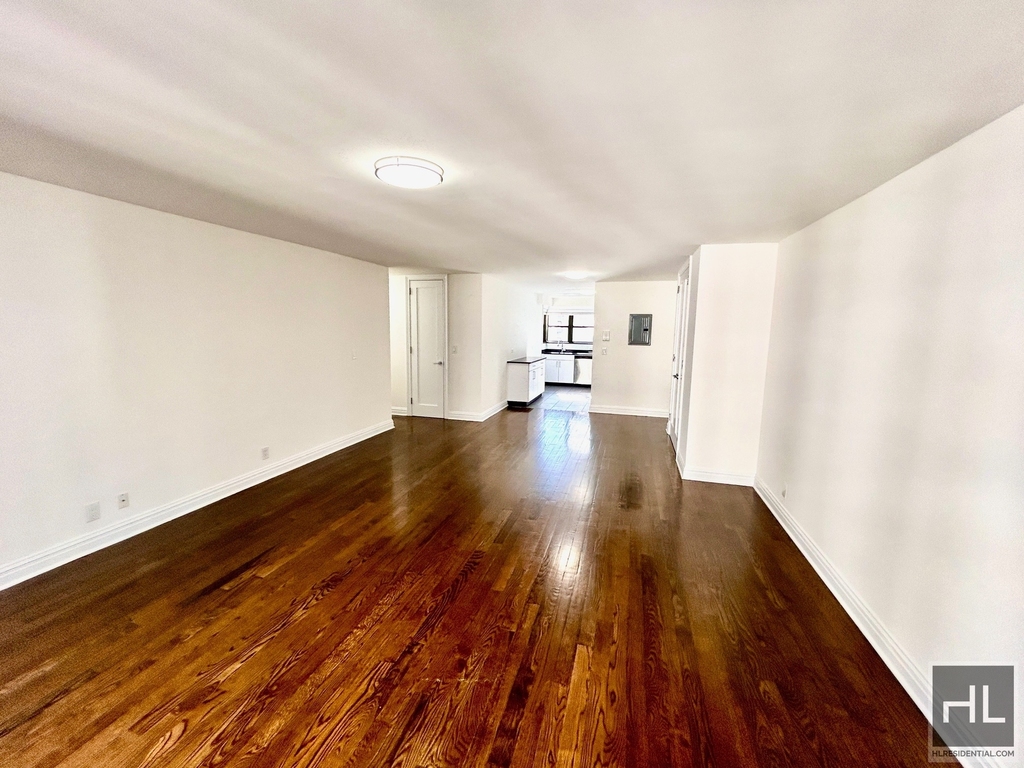 East 89th Street - Photo 1