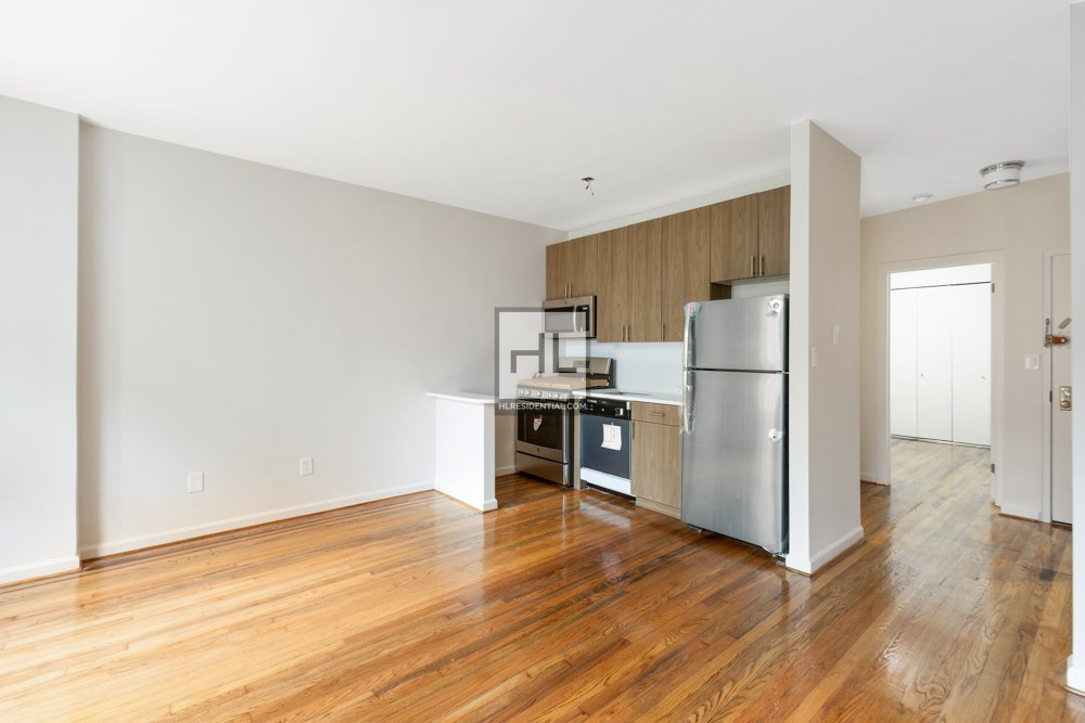 East 31 Street - Photo 0
