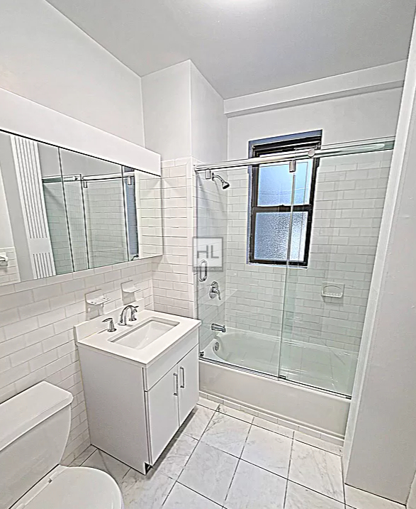 West 55 Street - Photo 3