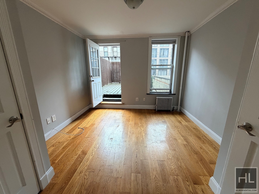 West 53 Street - Photo 1