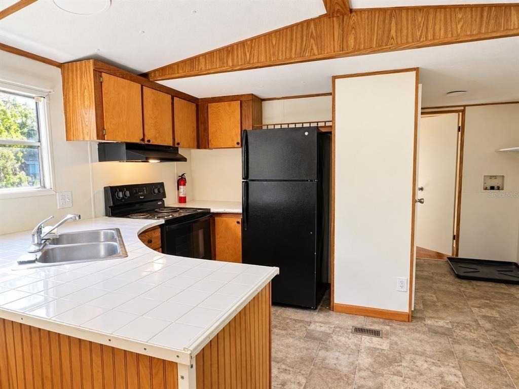 18100 Spangler Avenue - Photo 8