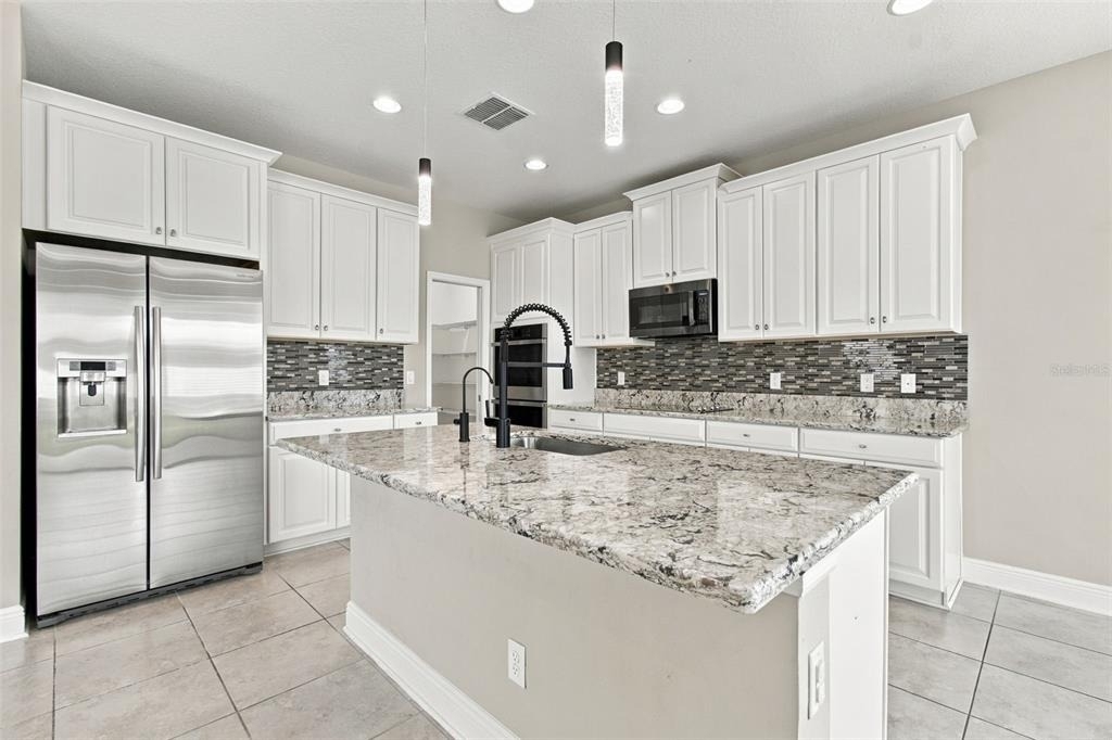 16159 Monterey Greens Circle - Photo 24