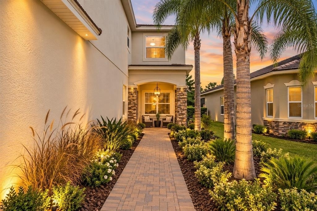 30980 Lindentree Drive - Photo 2