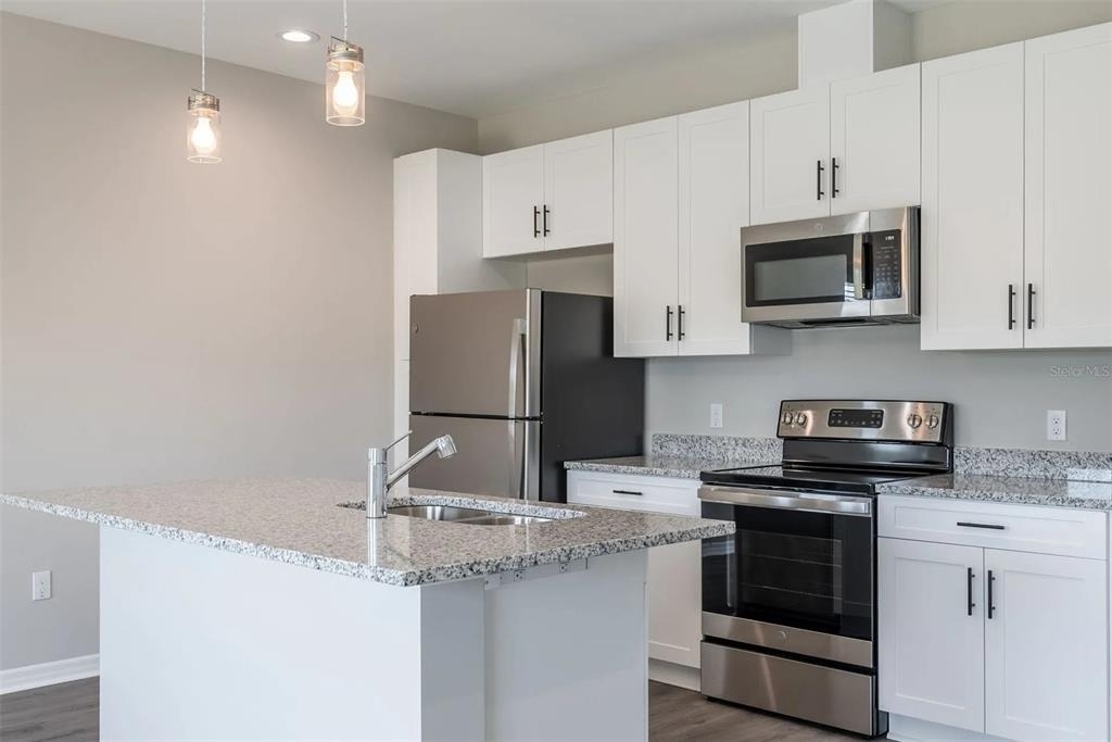 2053 Silverstone Circle - Photo 7
