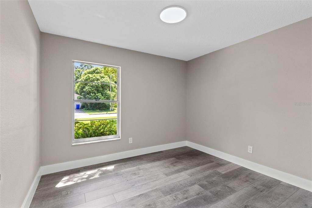 910 Whisler Court - Photo 10
