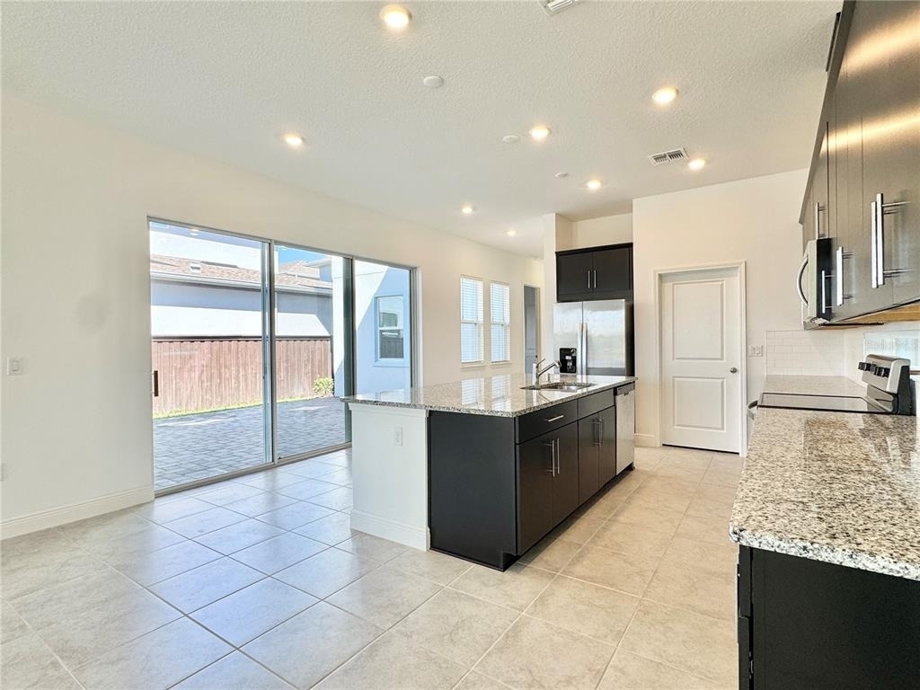 9725 Neruda Street - Photo 6