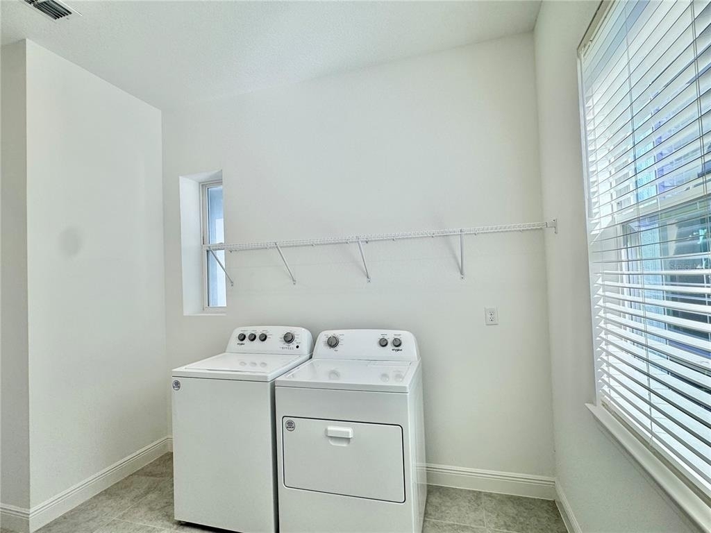 9725 Neruda Street - Photo 44