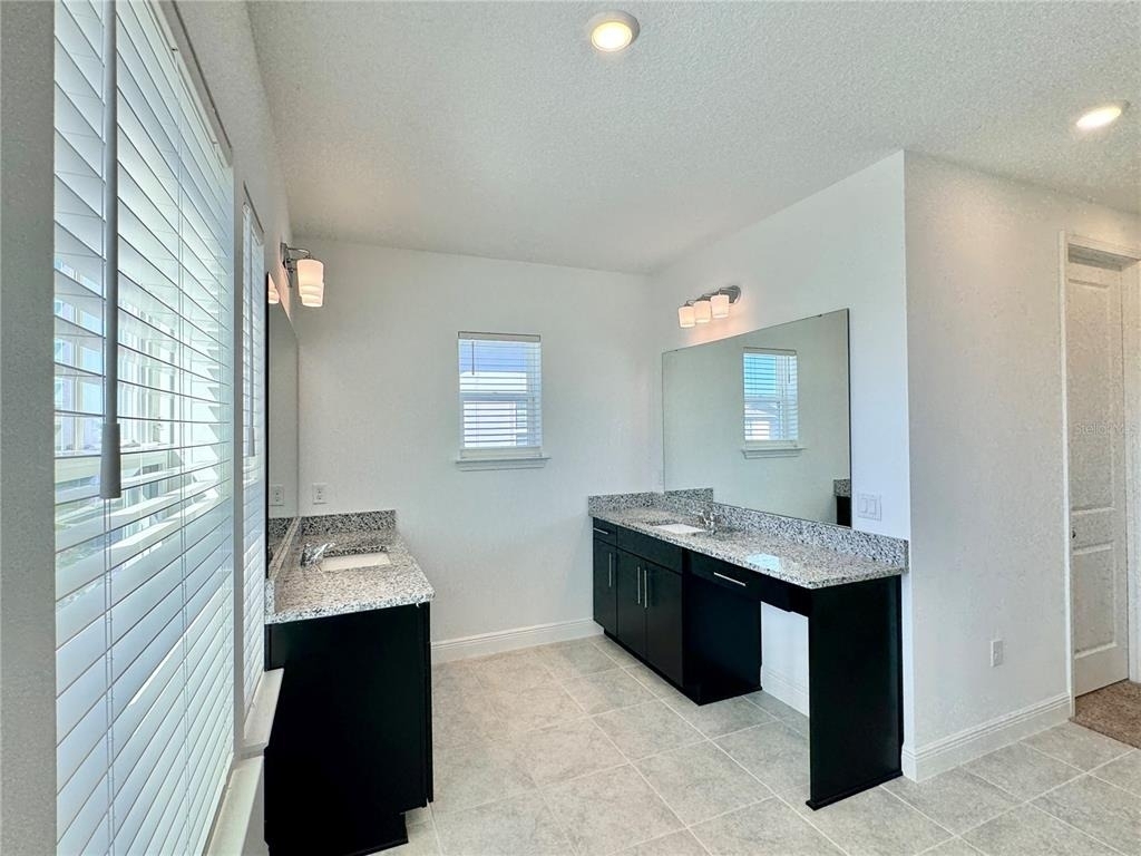 9725 Neruda Street - Photo 23
