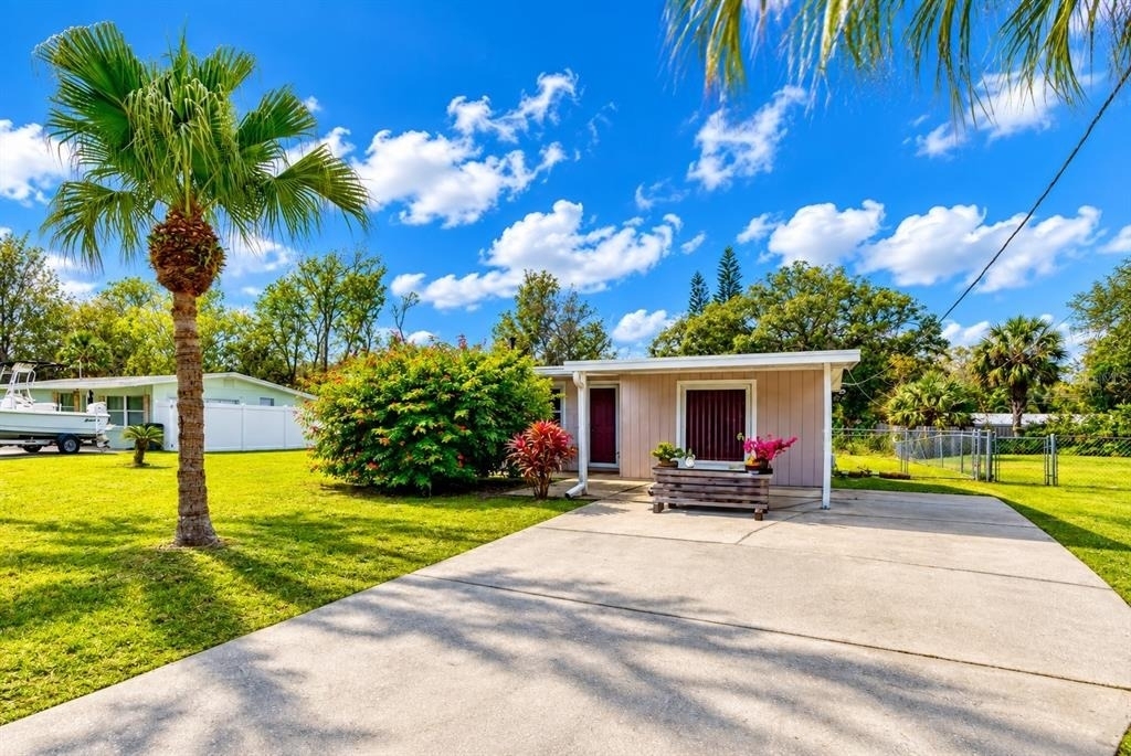 144 Ellison Avenue - Photo 3