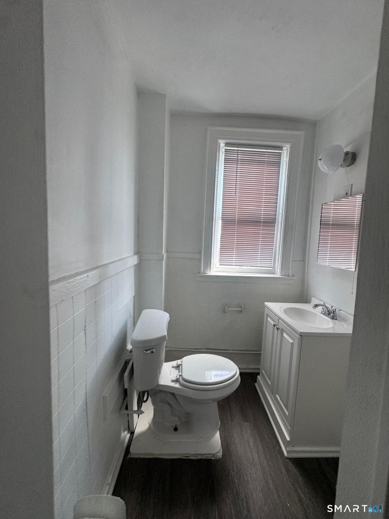 86 Pequonnock Street - Photo 3