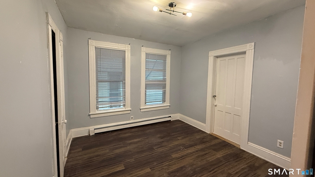 242 Madison Avenue - Photo 2