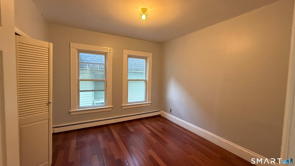 242 Madison Avenue - Photo 7