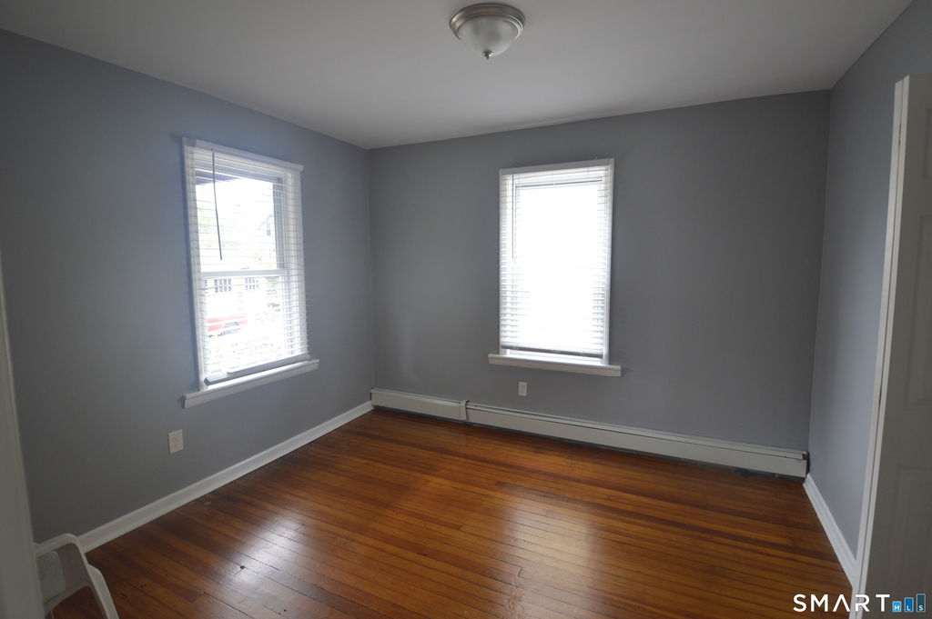 807 Brewster Street - Photo 7