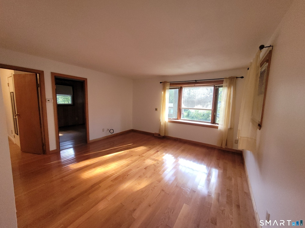 5 Laurel Drive - Photo 4