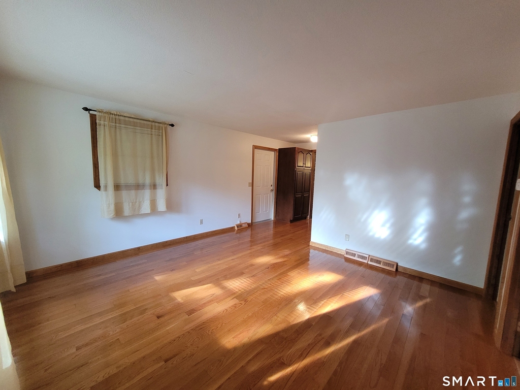 5 Laurel Drive - Photo 5