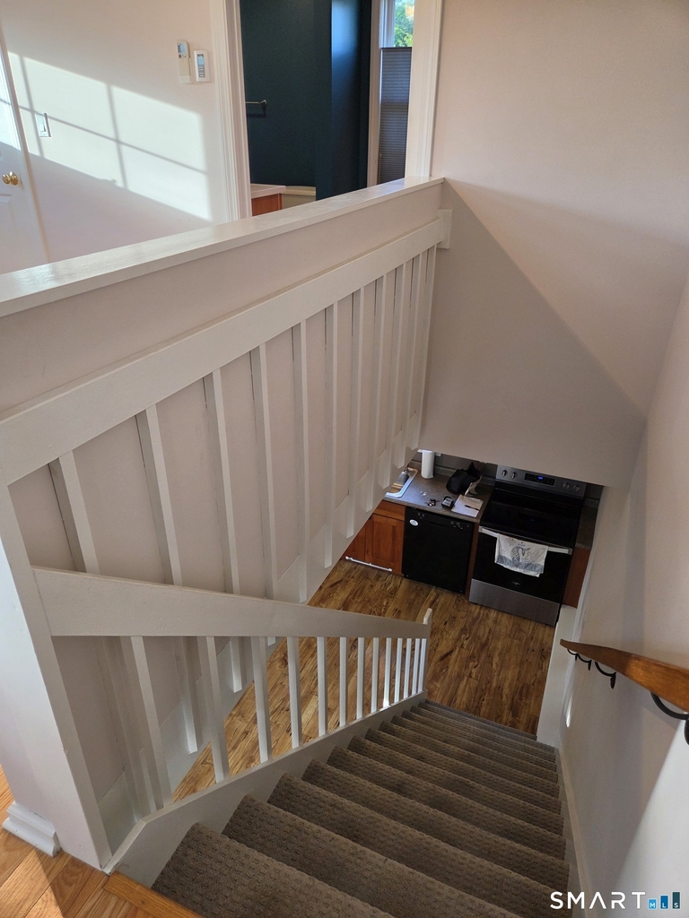 35 1/2 Lafayette Street - Photo 8