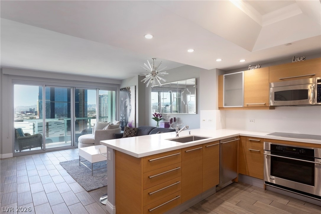 222 Karen Avenue - Photo 3