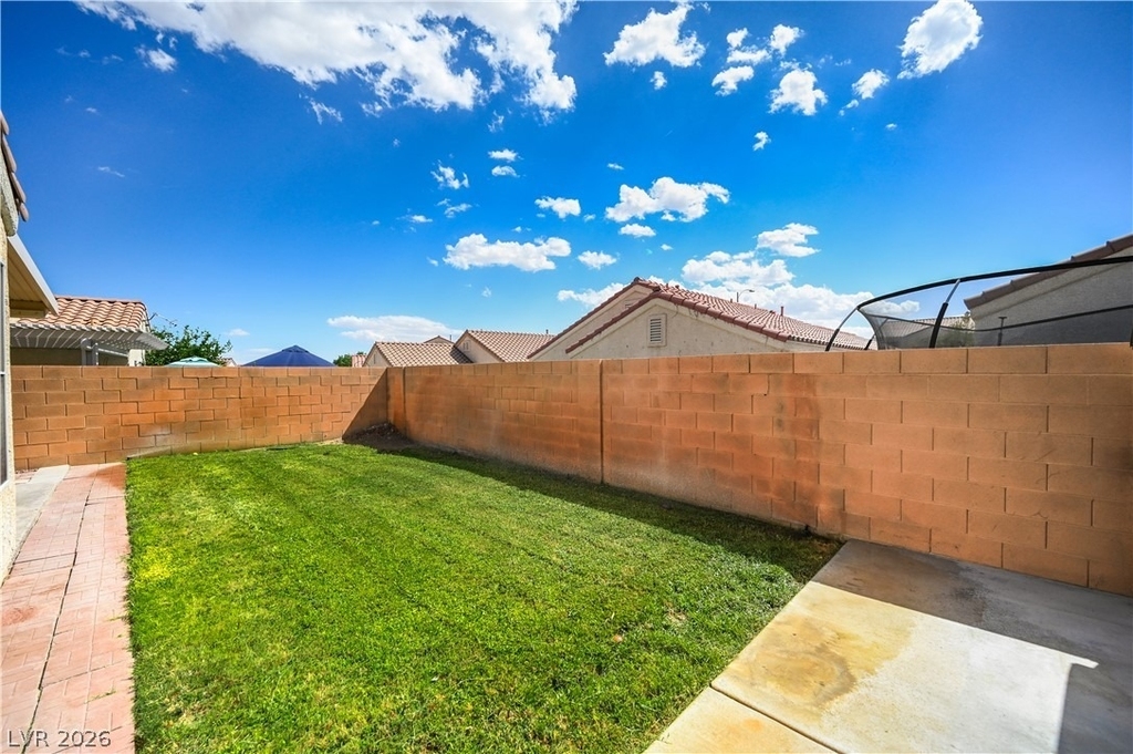8545 Hidden Pines Avenue - Photo 35