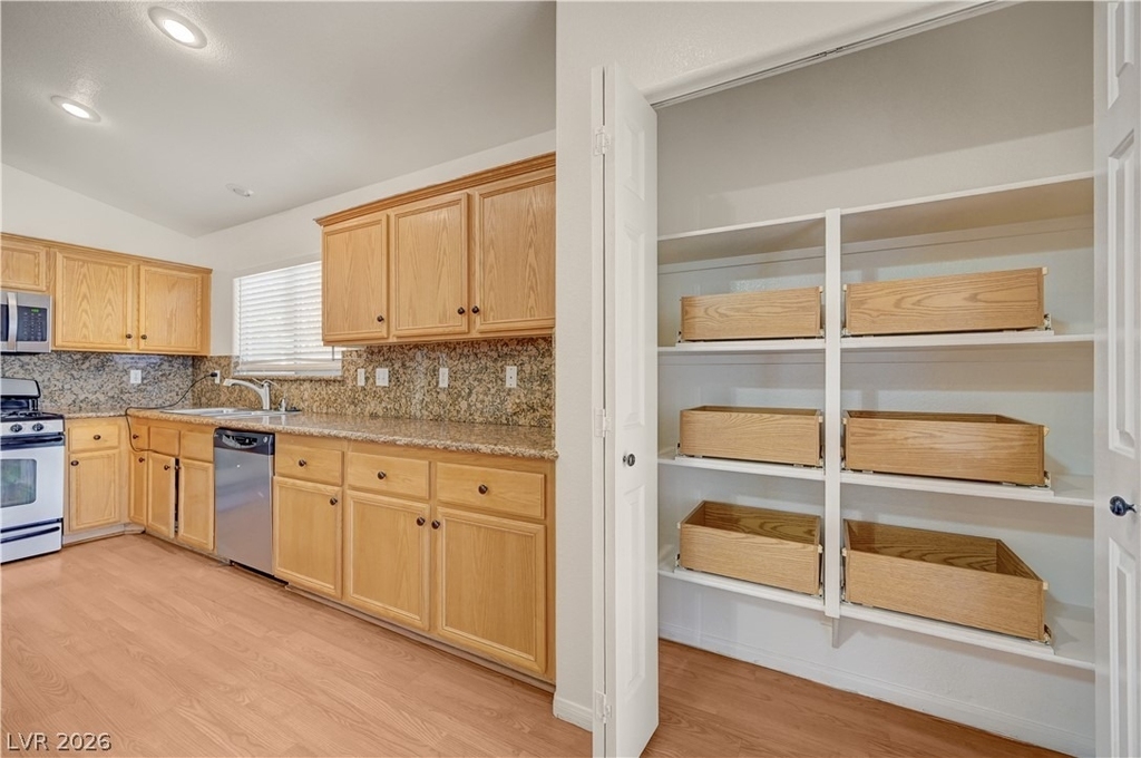 8545 Hidden Pines Avenue - Photo 10