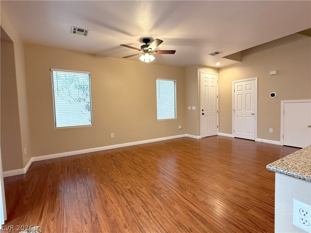 5412 Tinker Toy Avenue - Photo 6