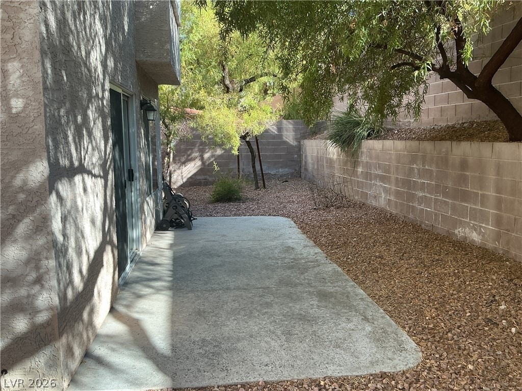 8737 Wintry Garden Avenue - Photo 19