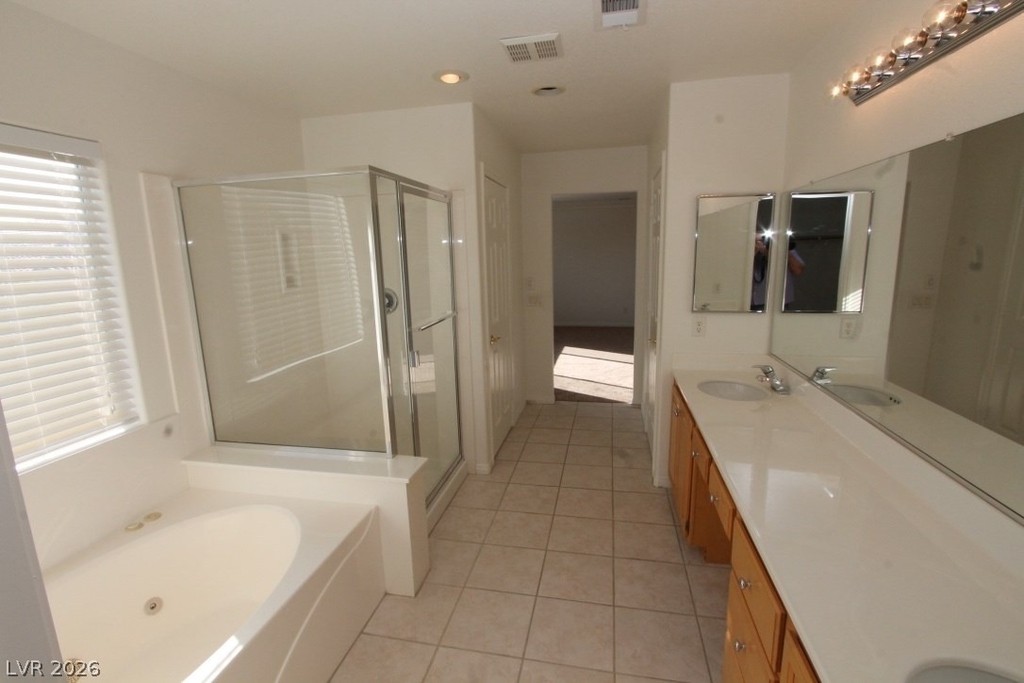 8247 Azure Shores Court - Photo 29