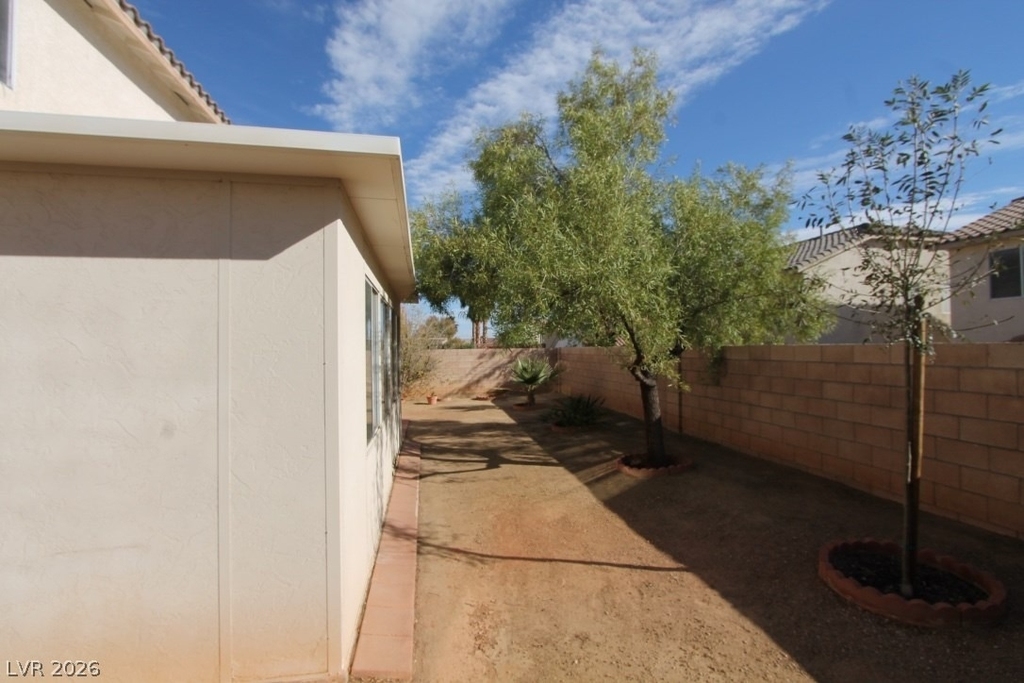 8247 Azure Shores Court - Photo 31
