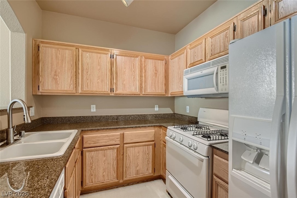 10550 Alexander Road - Photo 9