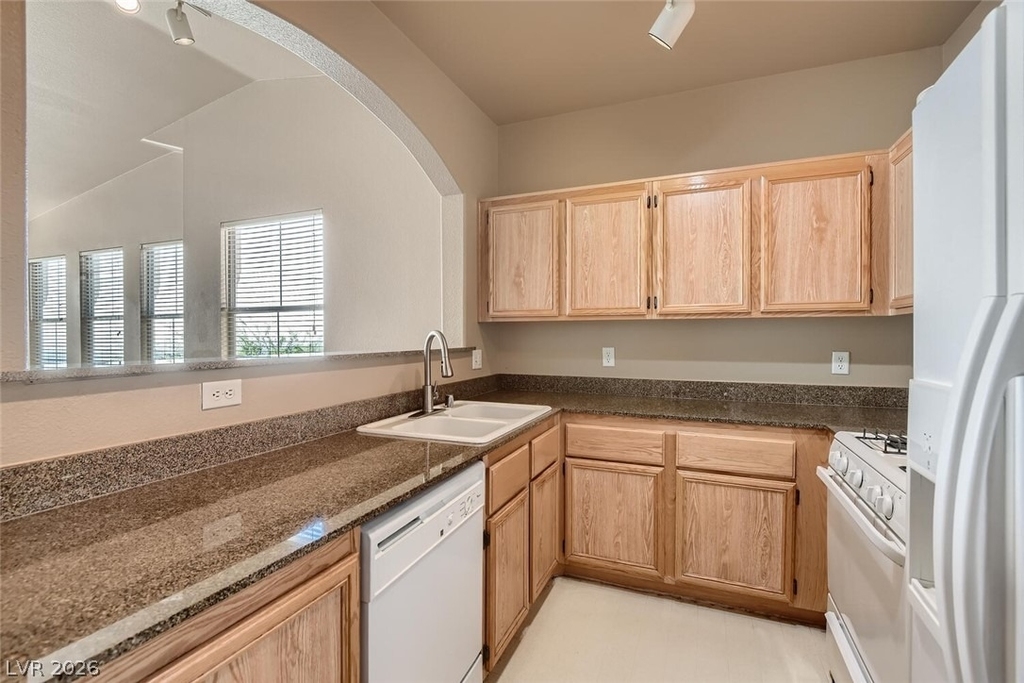 10550 Alexander Road - Photo 8