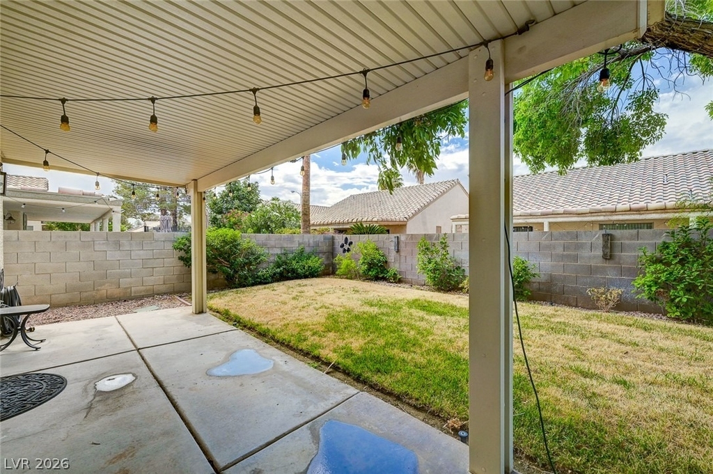 7709 Beach Falls Court - Photo 25