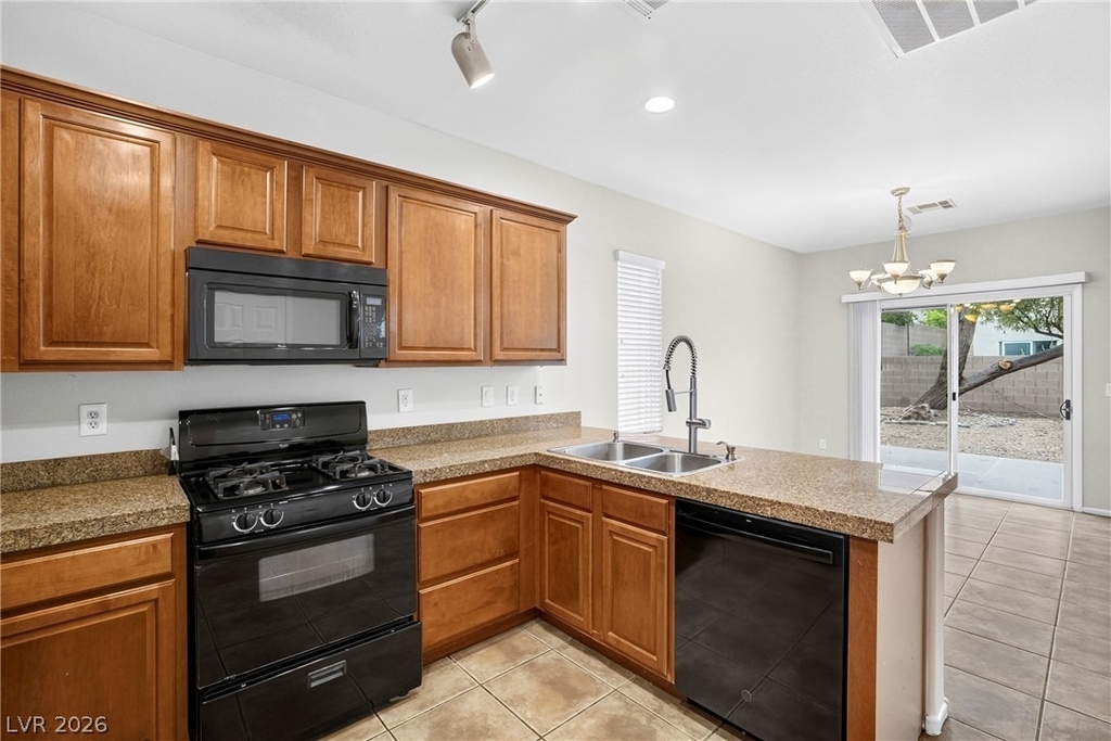 9132 Blue Raven Avenue - Photo 10