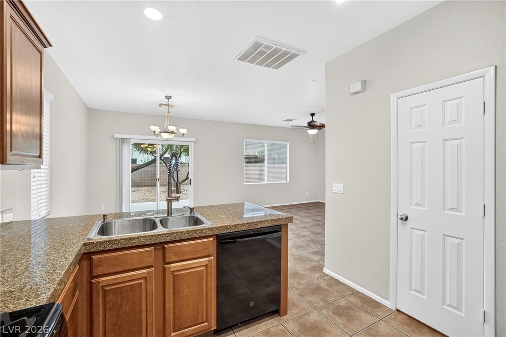 9132 Blue Raven Avenue - Photo 11