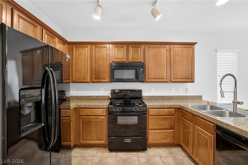 9132 Blue Raven Avenue - Photo 12