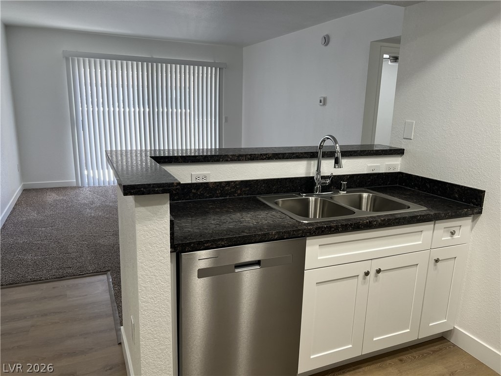 8070 W Russell Road - Photo 11