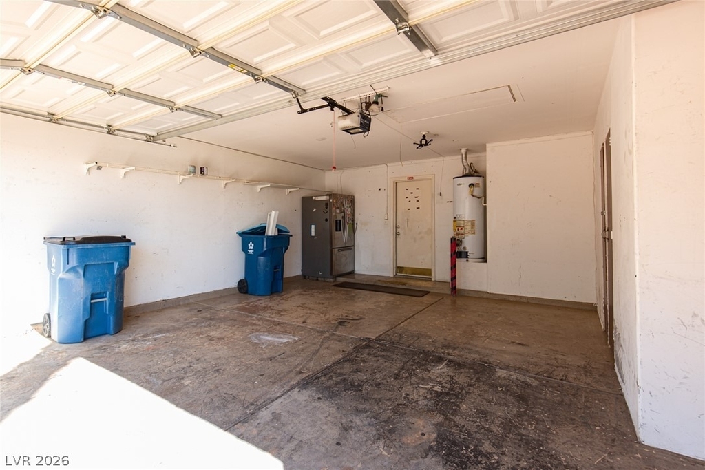 7900 White Grass Avenue - Photo 32